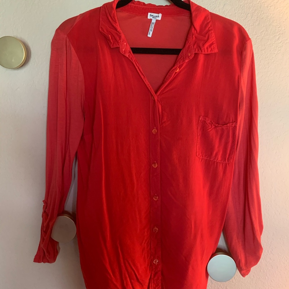 Splendid red, mid-sleeve top